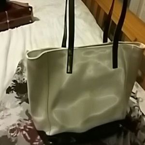 SHOULDER BAG,PURSE LARGER SIZE,